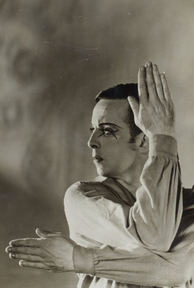 Cartolina di Robert Helpmann (1909-86) in The Wanderer 1941 da Australian Photographer