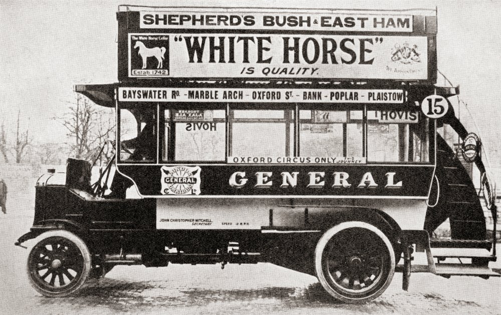 Un omnibus, c.1910, da La Storia di Venticinque Anni, pubblicato nel 1935 da English Photographer