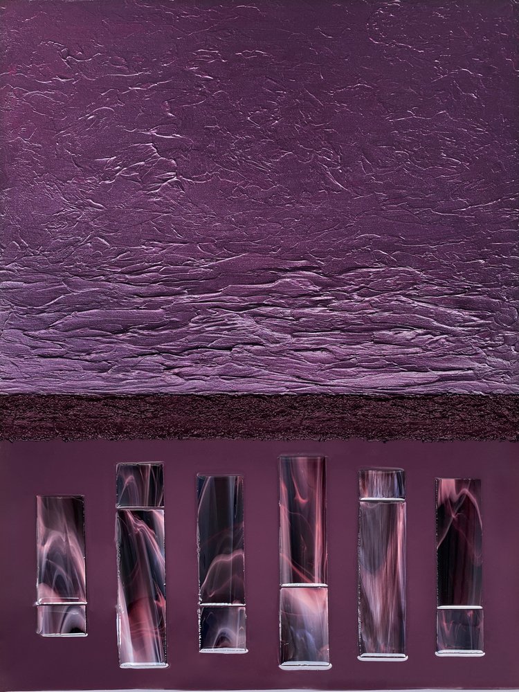 Cilindri viola con texture da Alyson Storms