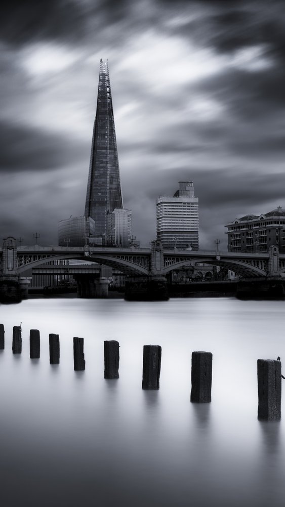 La serenità dello Shard di Londra da Anders Hammarstrom