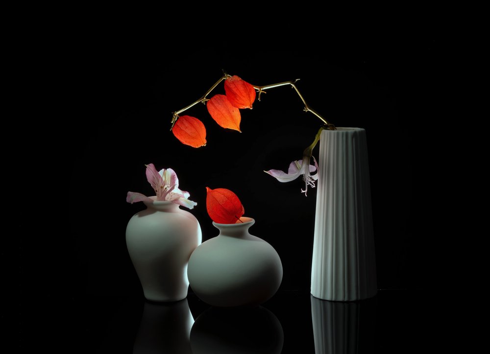 Elegante natura morta floreale da Anna Qu