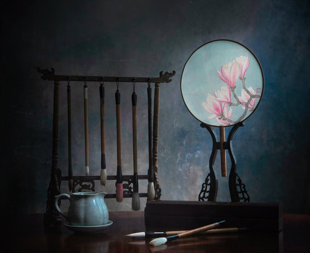 Natura morta con magnolia cinese da Catherine Wang