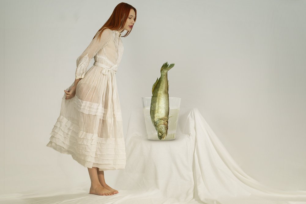 La donna curiosa e il pesce da Christine von Diepenbroek