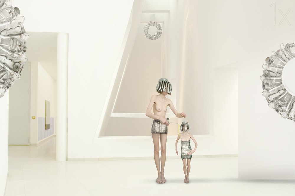 Figure minimaliste e futuristiche da Christine von Diepenbroek