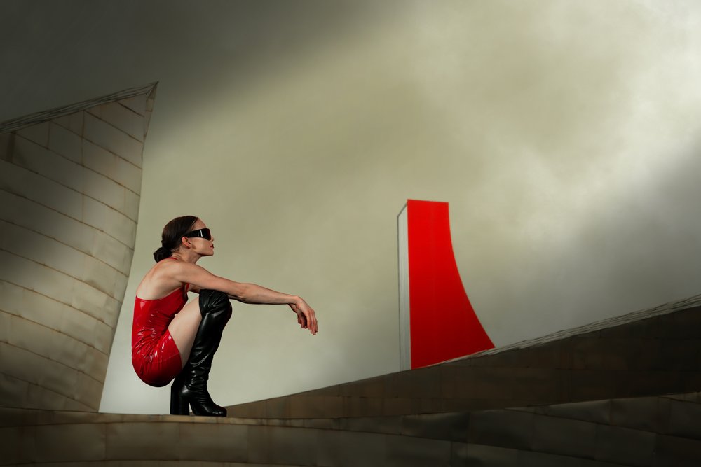 Abito rosso da donna moderna da Christine von Diepenbroek