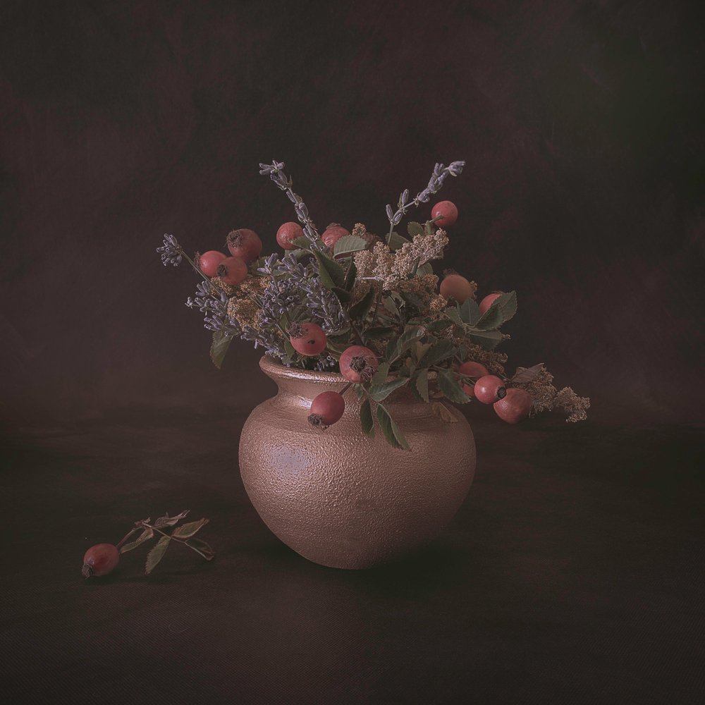 Mazzo rustico di rosa canina da Cicek Kiral