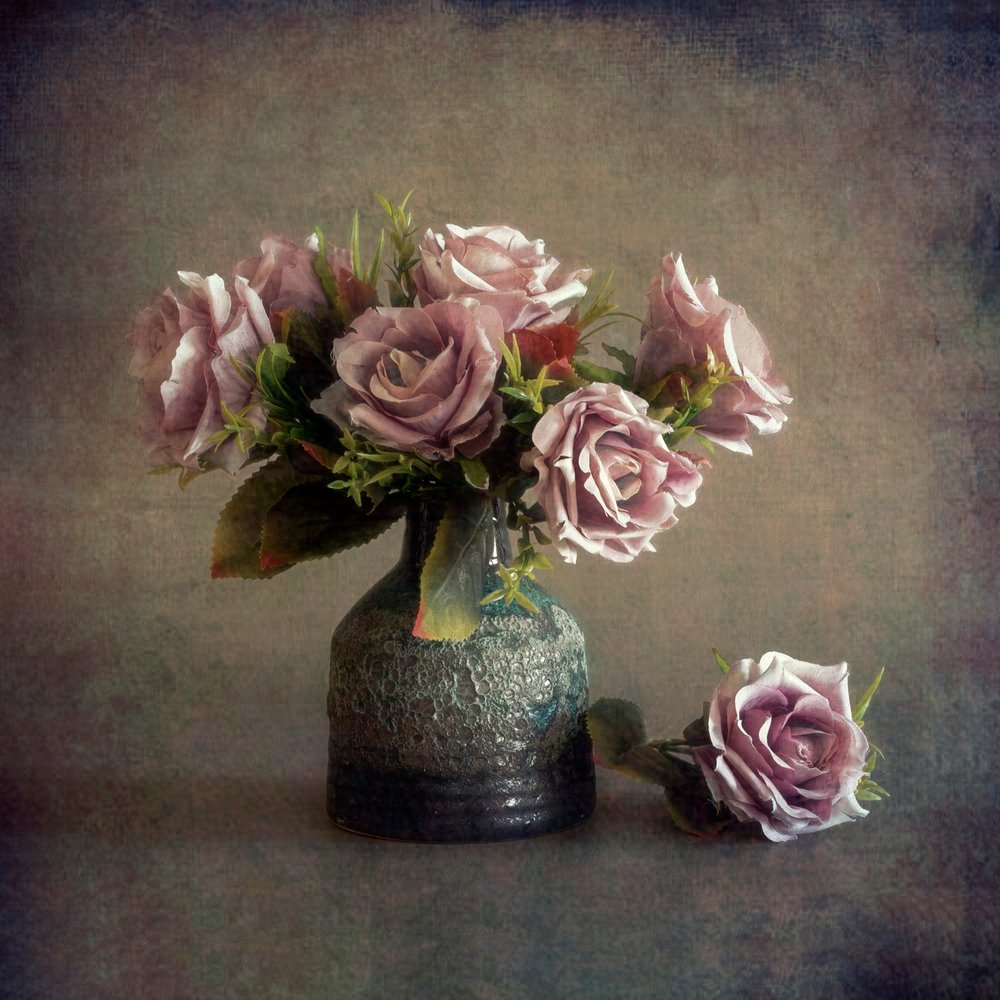 Natura morta con rose d