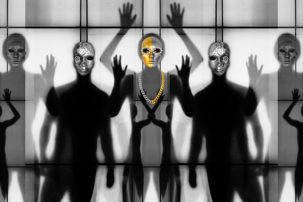 Figure mascherate surreali da Igor Shrayer