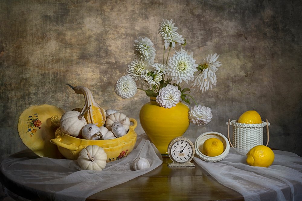 Raccolta delle dalie "Lemons" da Lydia Jacobs