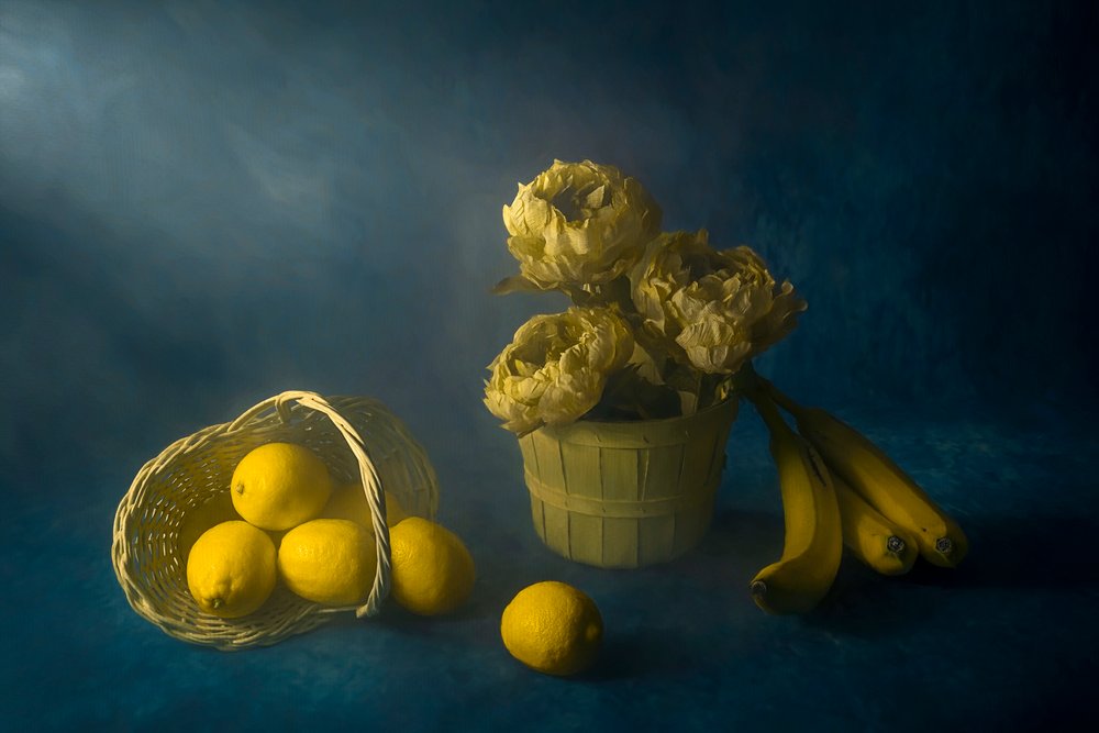 Fiori gialli e limoni da Lydia Jacobs