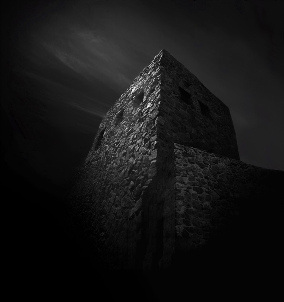 La Torre di Pietra Oscura da Margaret Halaby
