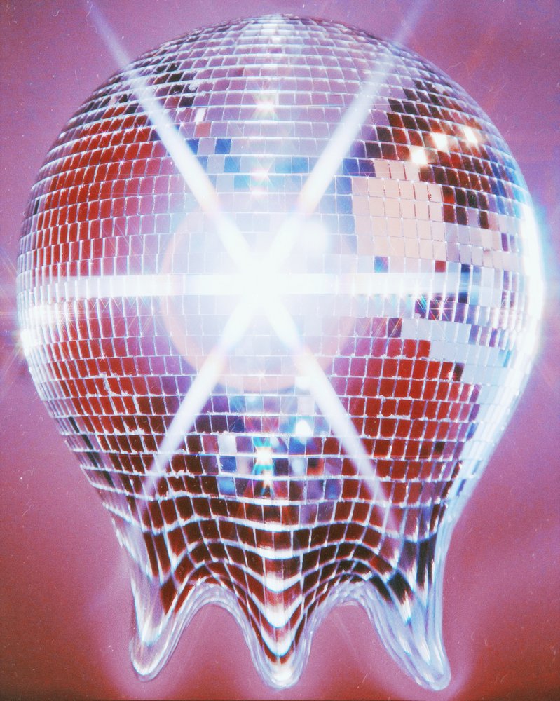 Sfera da discoteca che si scioglie da Samantha Hearn