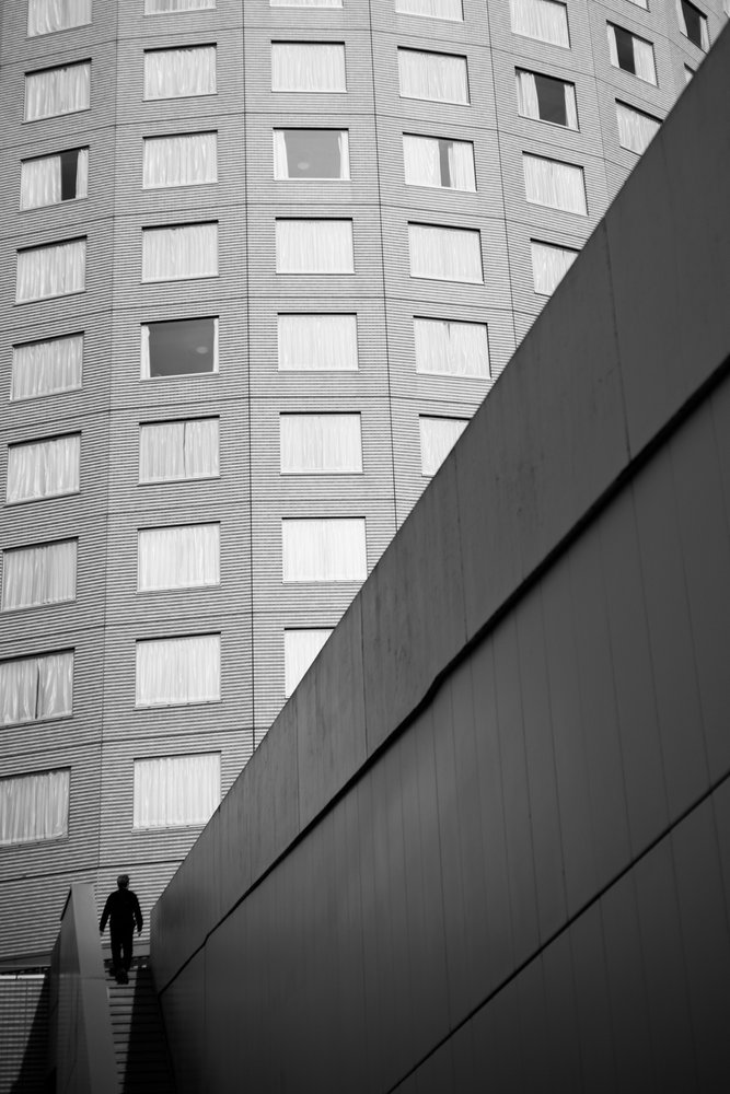 Geometric City Walker da Satoshi Hata