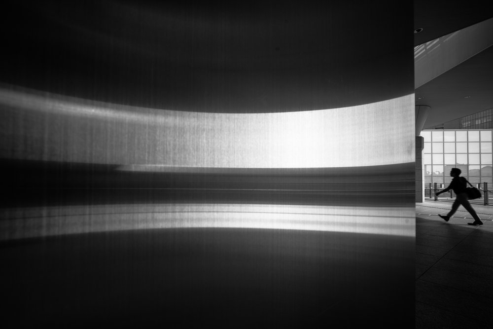 Passeggiata nella luce moderna da Satoshi Hata