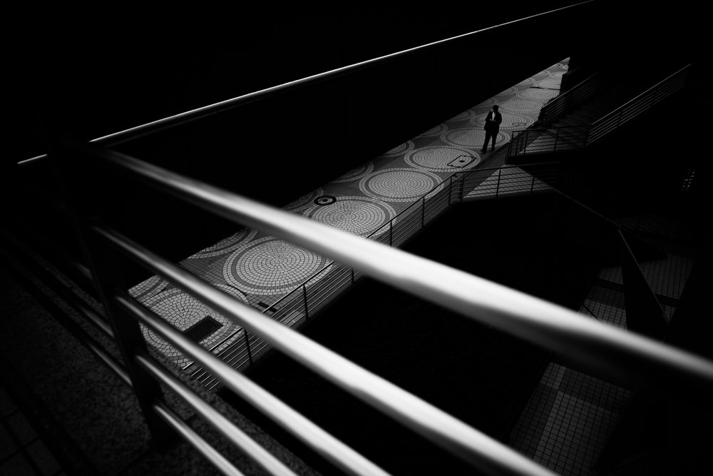 Passerella urbana “Solitary Man” da Satoshi Hata