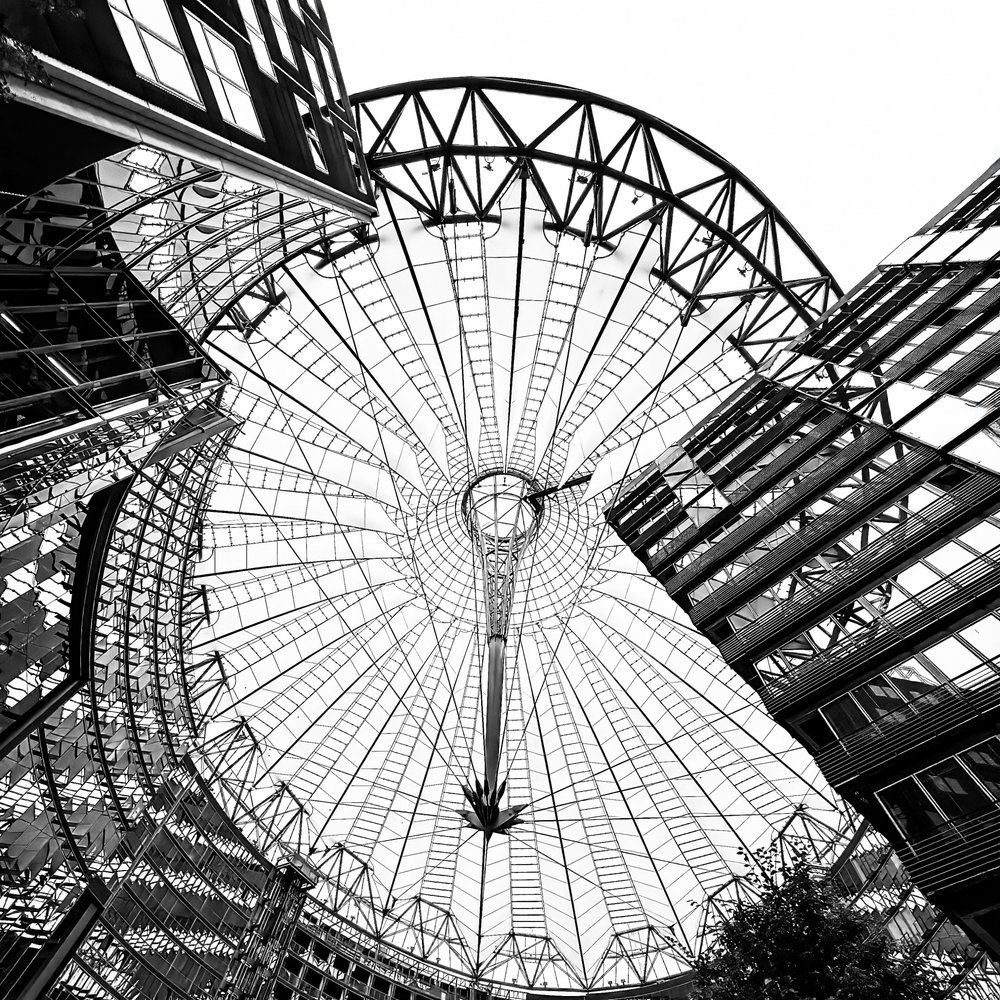 Architettura moderna con soffitti in vetro da Shanrui Ren
