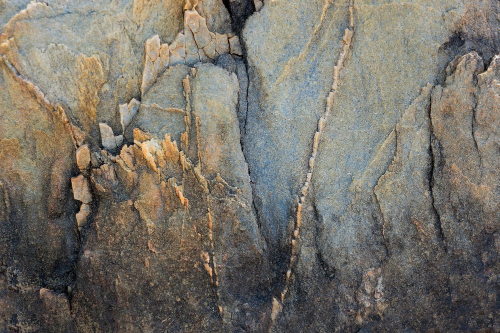 Formazione rocciosa stratificata da Studio Meikle