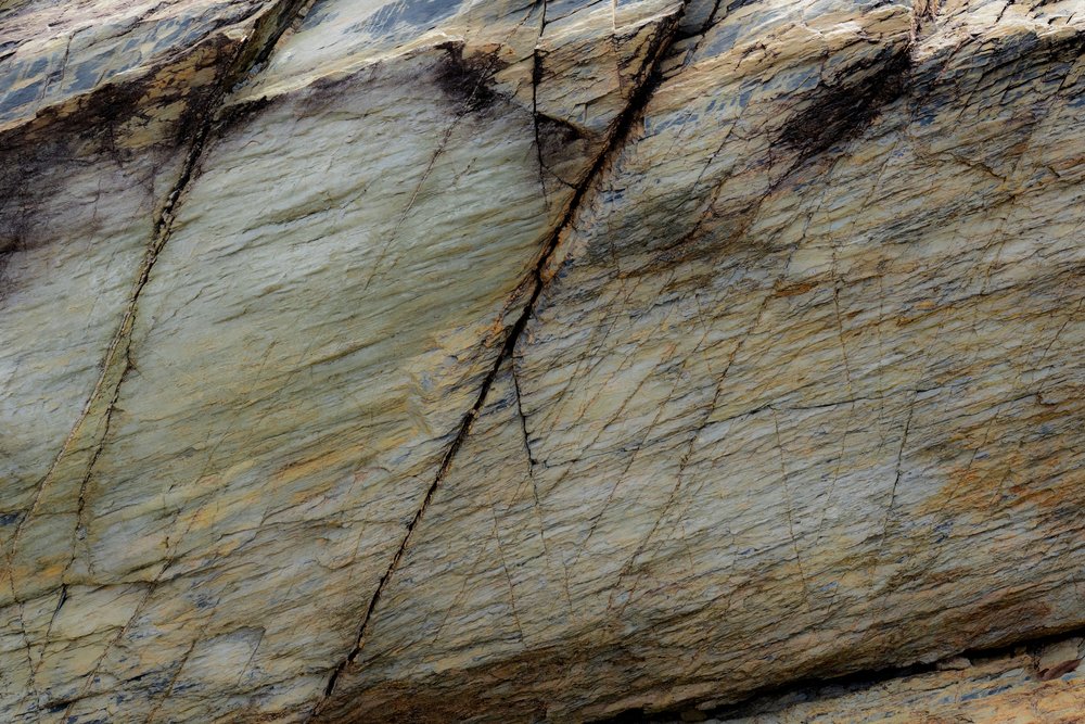 Struttura rocciosa a strati da Studio Meikle