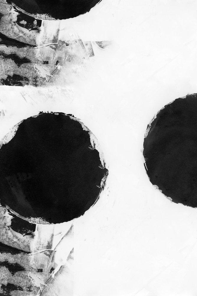 Cerchi astratti in grassetto da cartissi