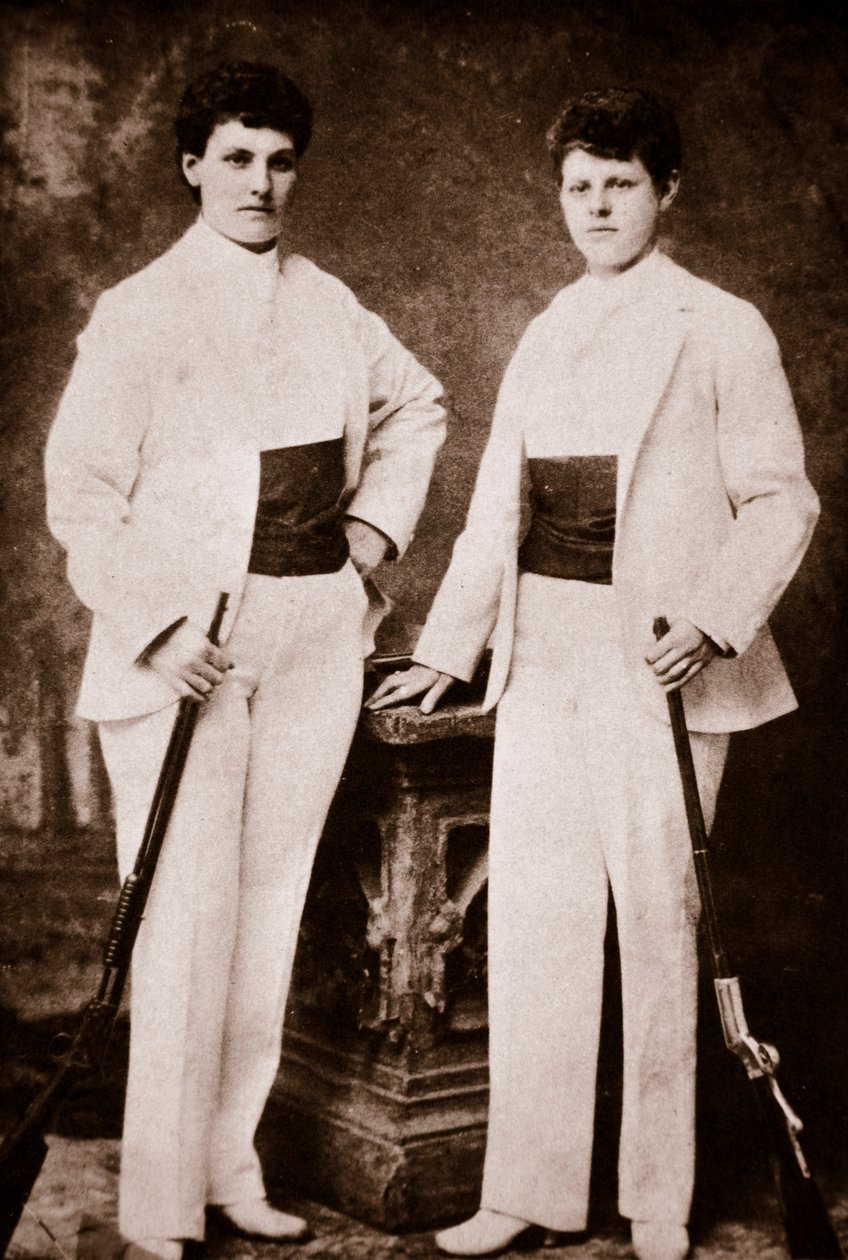 Annie Oakley e sua sorella da American Photographer