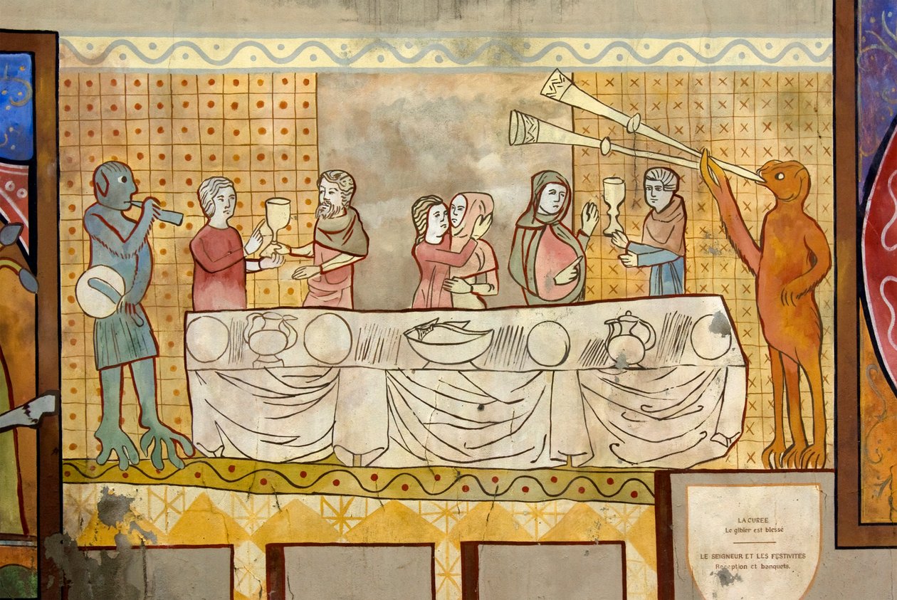 Disegno di un banchetto medievale con bevitori, amanti e animali immaginari che suonano tamburi e trombe da Unknown