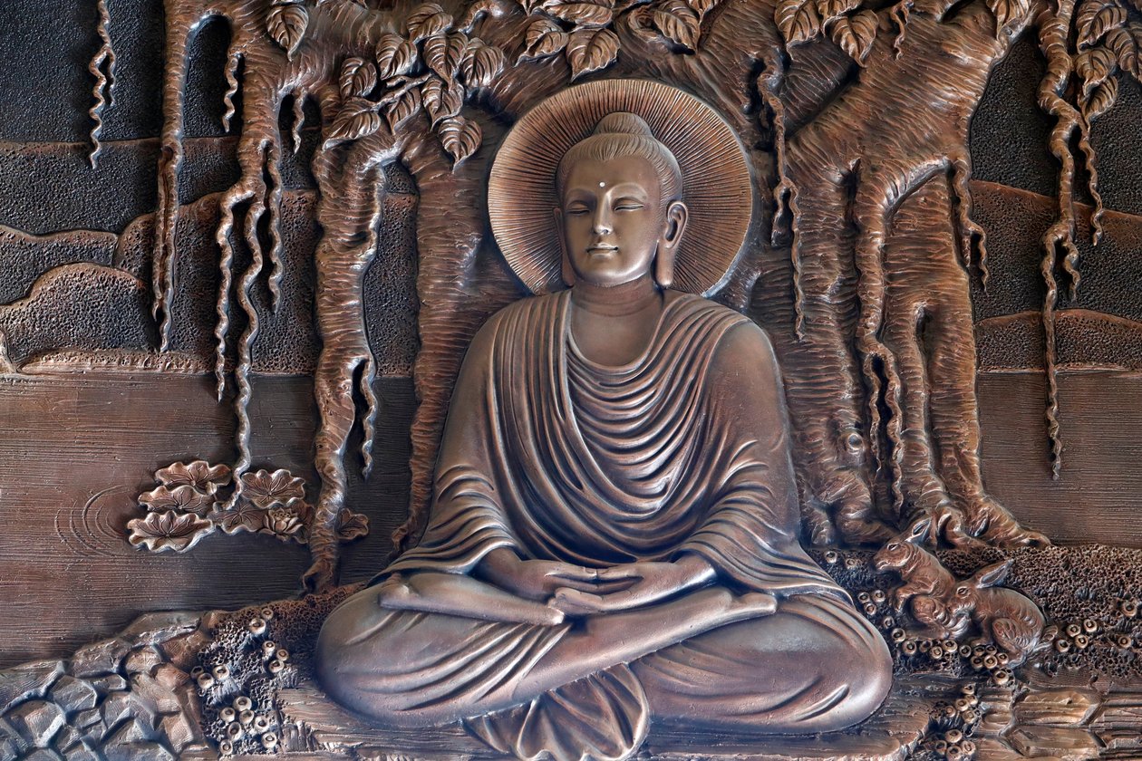 Tempio buddista Linh Phong, Buddha Shakyamuni seduto in meditazione sotto l