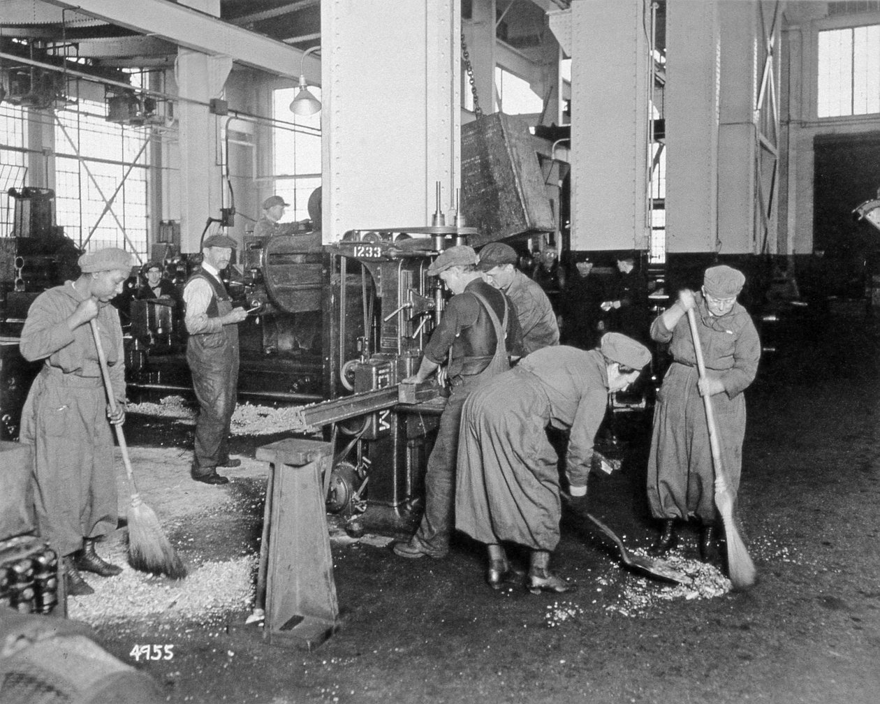 Lavoratrici di Fabbrica durante la Prima Guerra Mondiale da American Photographer