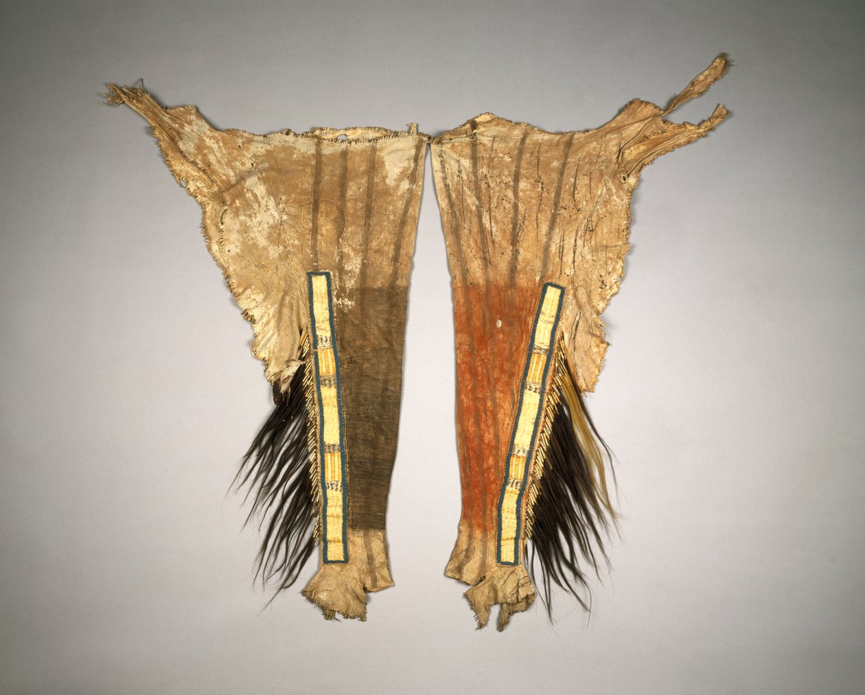 Paio di Gambali per Abito da Guerra del Capo, Sioux, Yantonai da American School