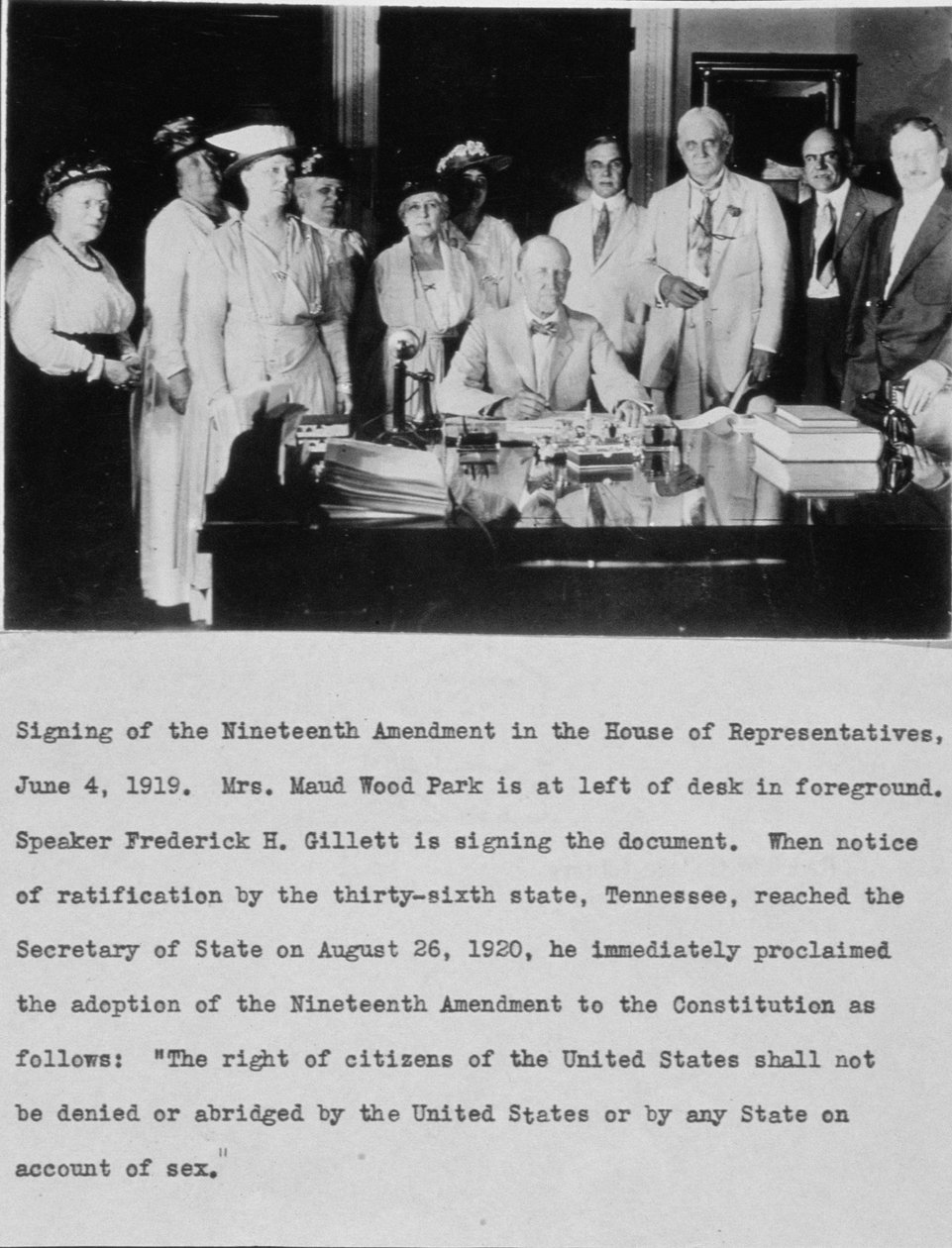 La firma del Diciannovesimo Emendamento, 4 giugno 1919 da American School