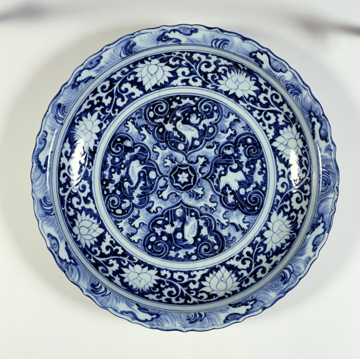 Piatto con decorazione blu e bianca da Chinese School
