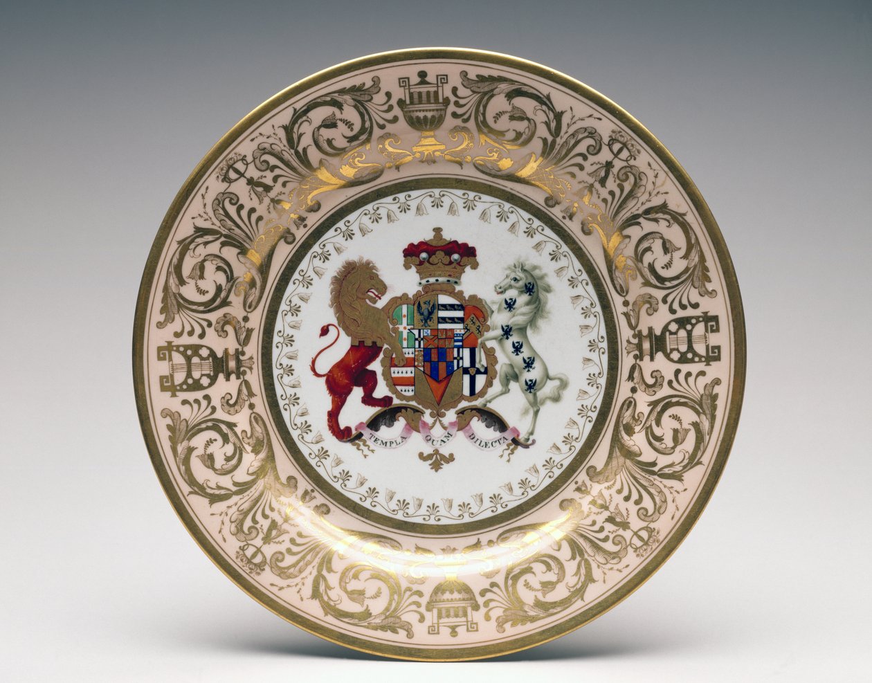 Piatto dal Servizio di Stowe, Porcellana di Worcester, prodotto da Flight, Barr e Barr, c.1813 da English School