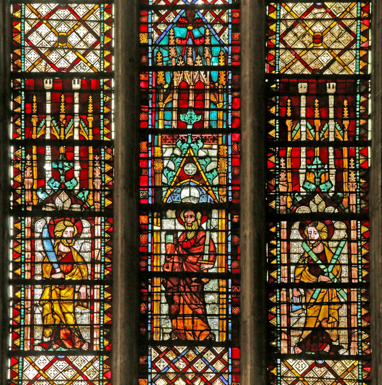 Vetrata raffigurante San Giuda, San Paolo, Sant