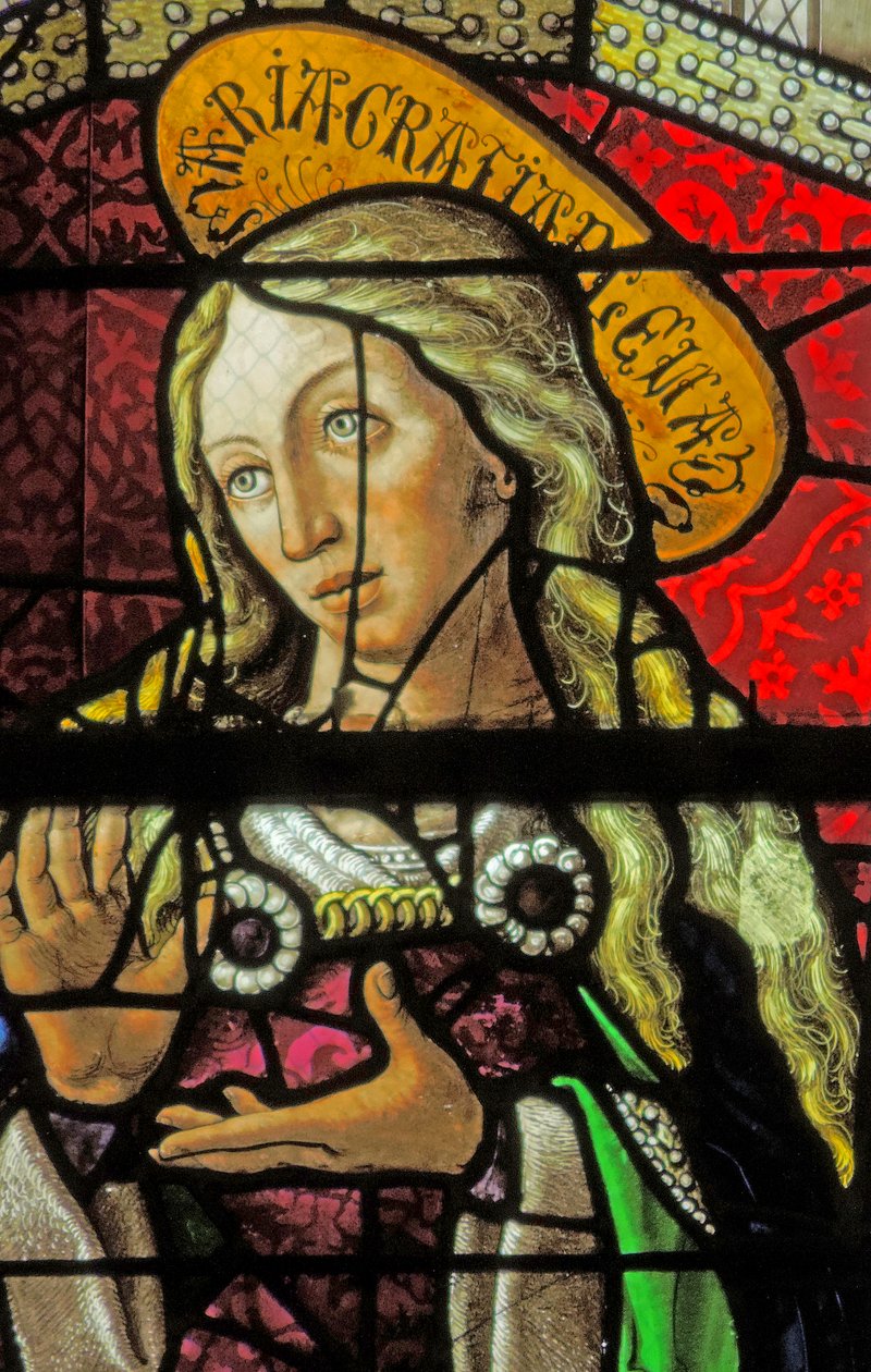 Vetrata raffigurante la Vergine all