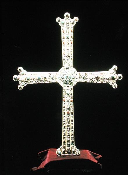 Croce della Vittoria, 908 (oro con pietre preziose) da Spanish School