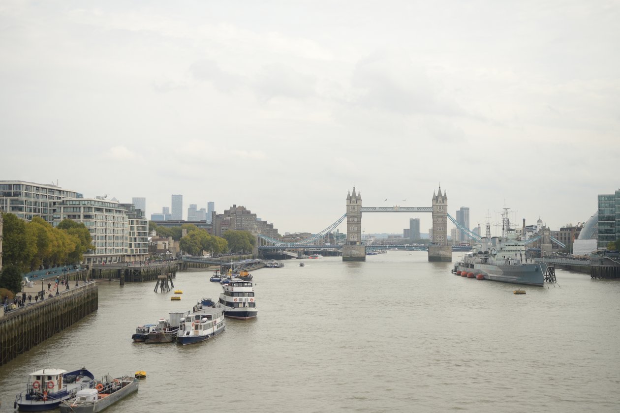 Il London Bridge sul Tamigi, nel cuore di Londra da Albert Mansour