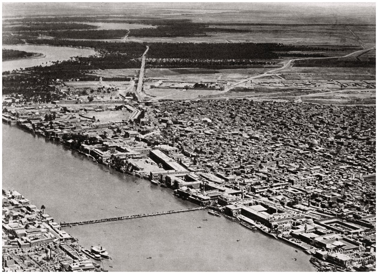 Baghdad da un aeroplano, Iraq, 1925 da A. Kerim