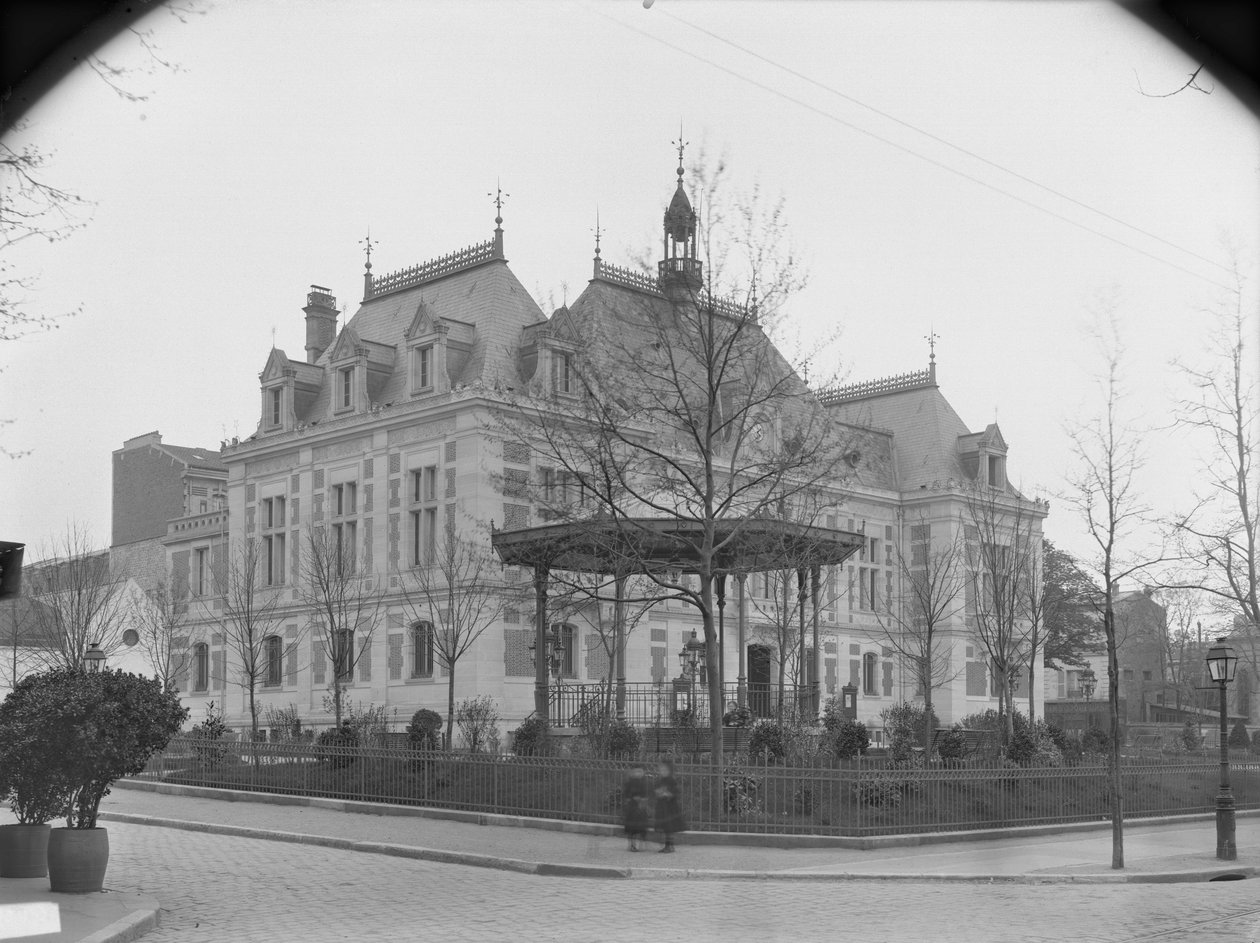 Municipio, c.1886-90 da Adolphe Giraudon