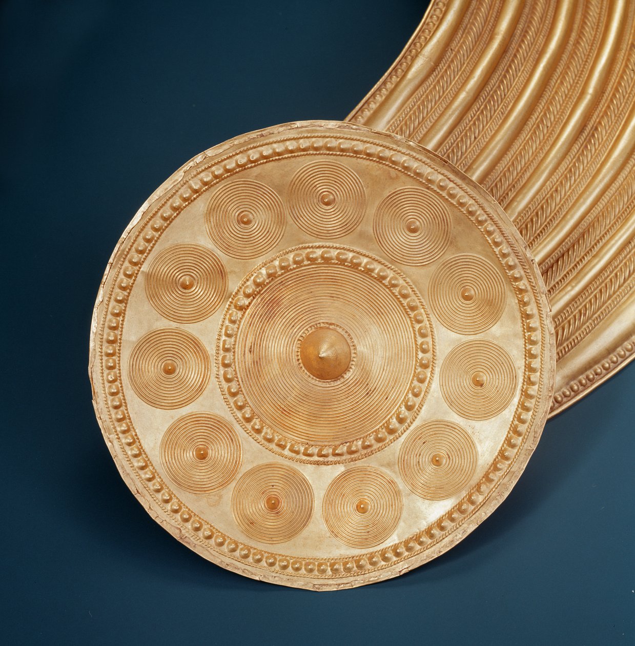 Collare, Ardcrony, Contea di Tipperary, Tarda Età del Bronzo, 800-700 a.C. (oro) (dettaglio) da Age Bronze