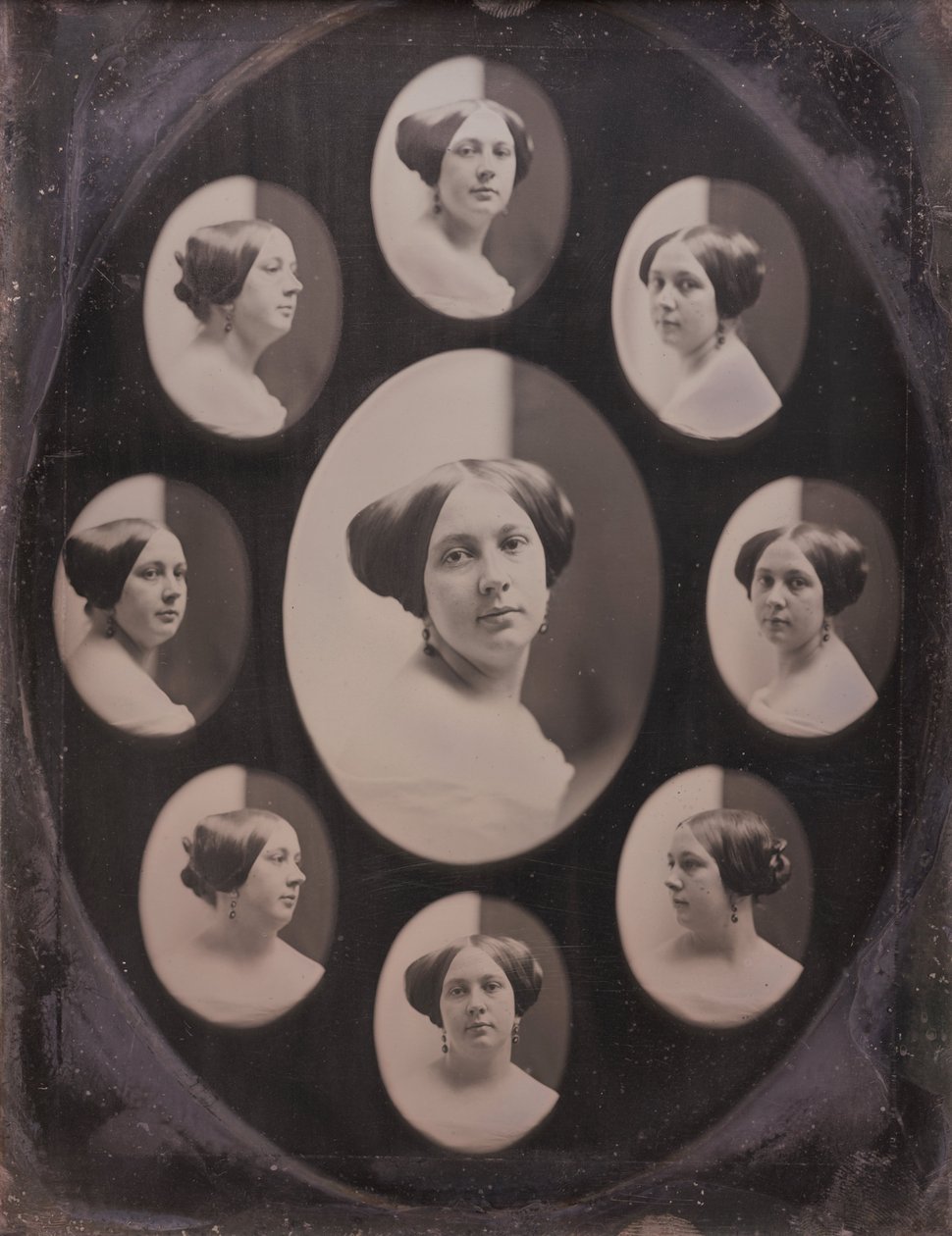 Ritratto di una Donna in Nove Vedute Ovali da Albert Sands Southworth