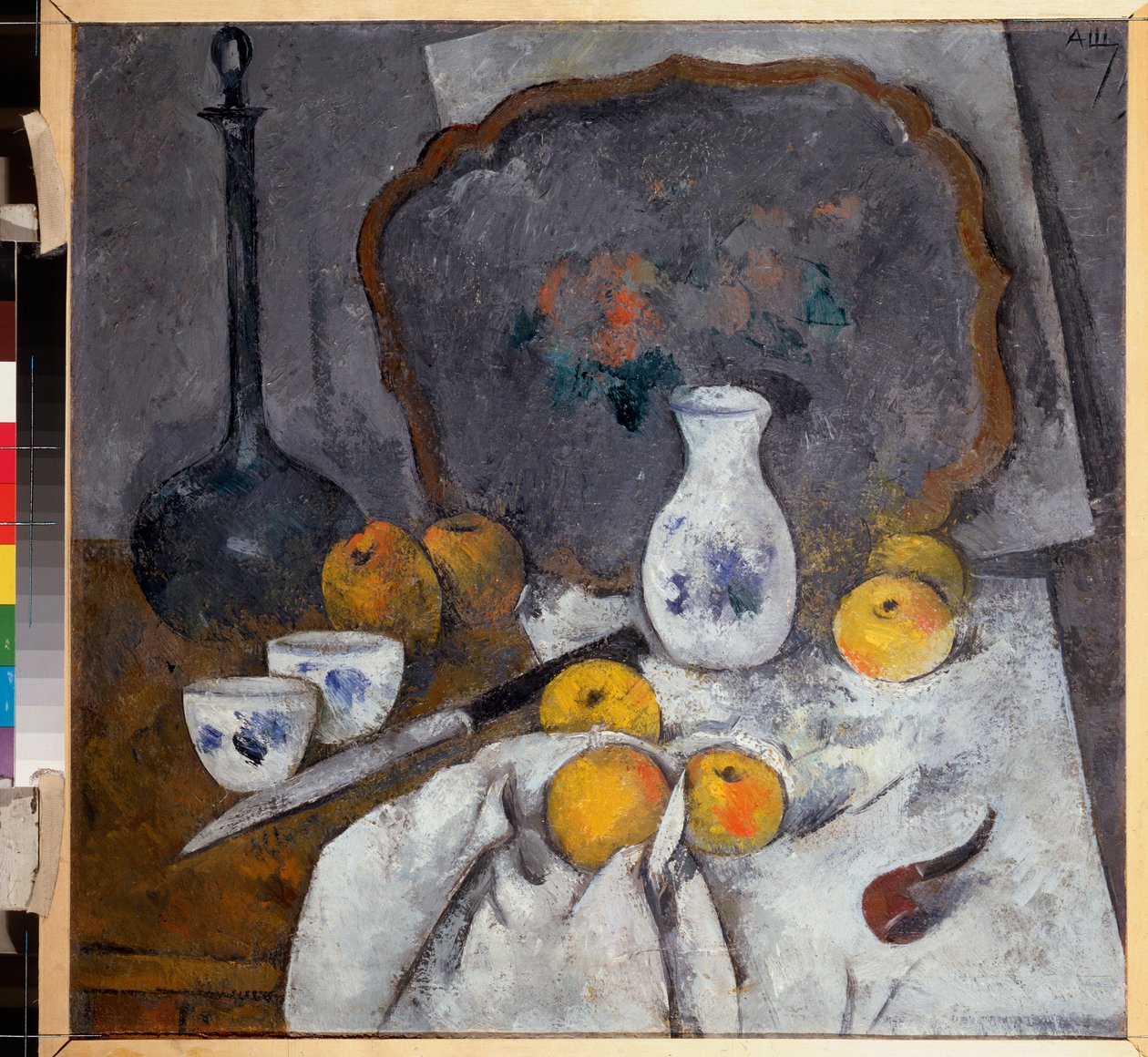 Natura morta con una caraffa e una pipa (Composizione con anche mele su tovagliolo, coltello e vassoio) - Opera di Alexander Vasilyevich Shevchenko (1883-1948), olio su cartone da Aleksandr Vasilievich Shevchenko
