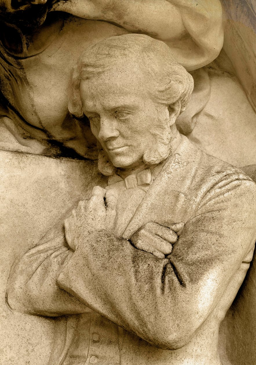 Dettaglio di una scultura raffigurante il compositore Cesar Franck da Alfred Charles Lenoir