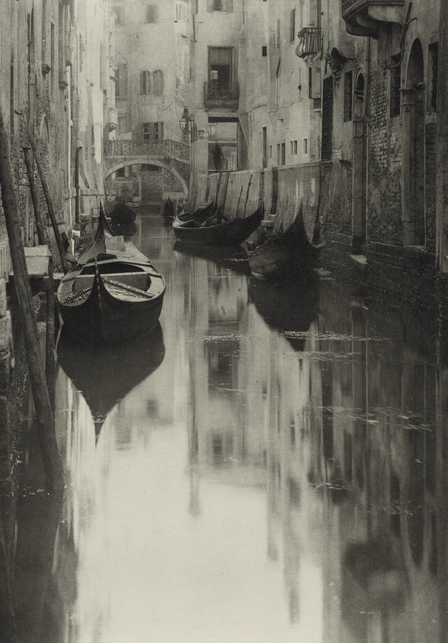 Un canale veneziano da Alfred Stieglitz