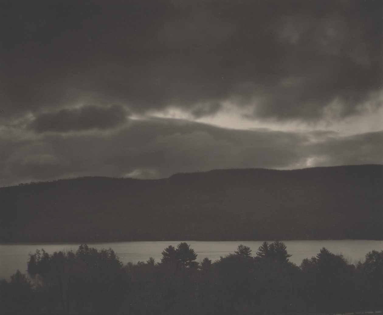 Lago George da Alfred Stieglitz