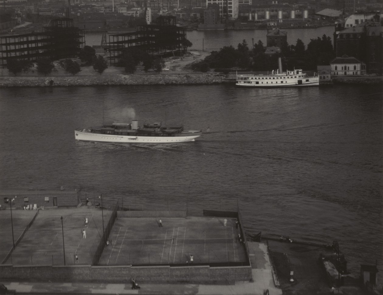 New York vista dalla 405 E 54th Street da Alfred Stieglitz