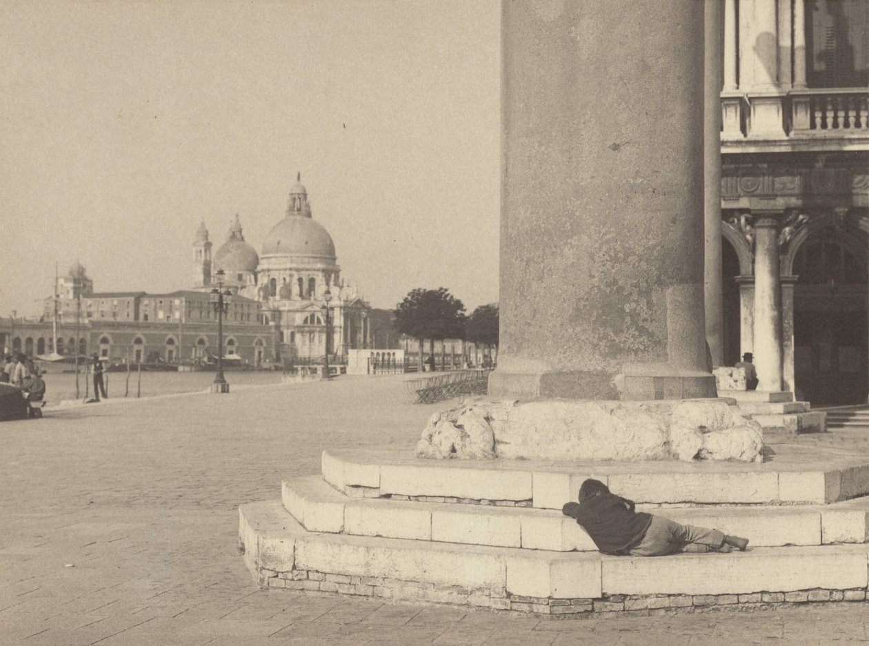 In piazza, alle 6 del mattino. da Alfred Stieglitz