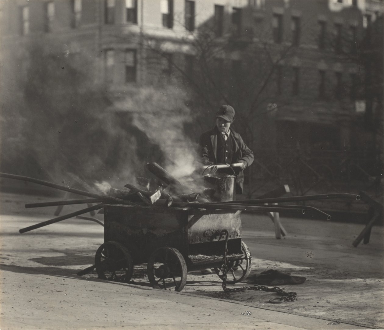 Il posatore di pavimentazioni stradali da Alfred Stieglitz