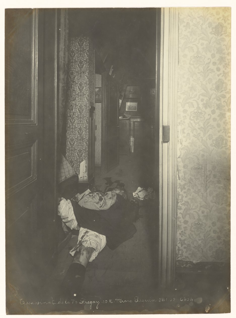 Scoperta del cadavere da Alphonse Bertillon