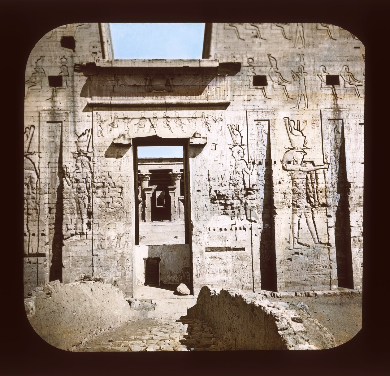 Edfu - Porta del Pilone da American Photographer