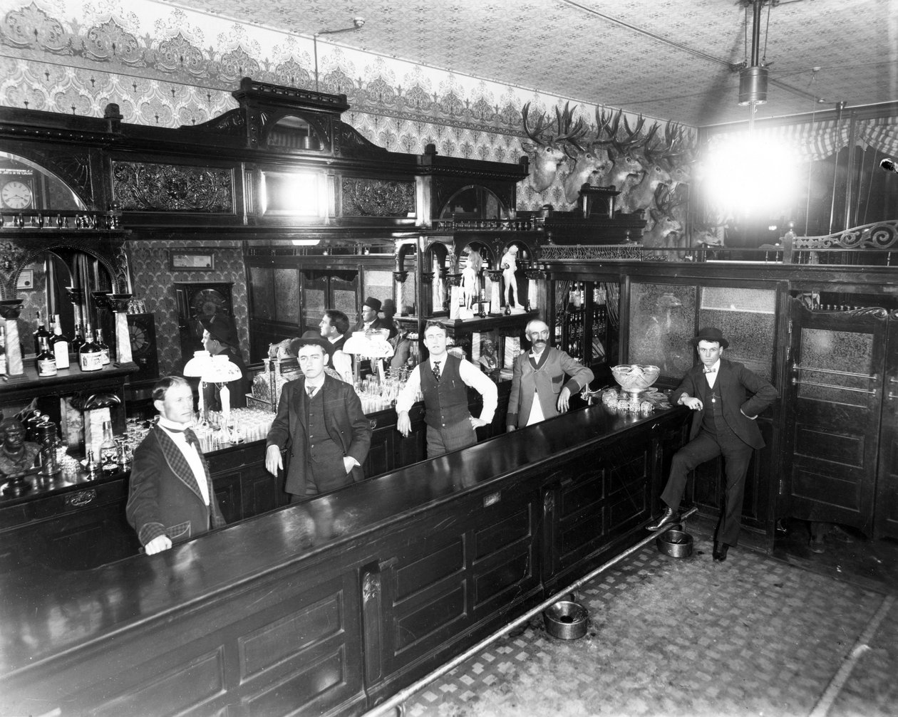 Saloon di Leadville da American Photographer