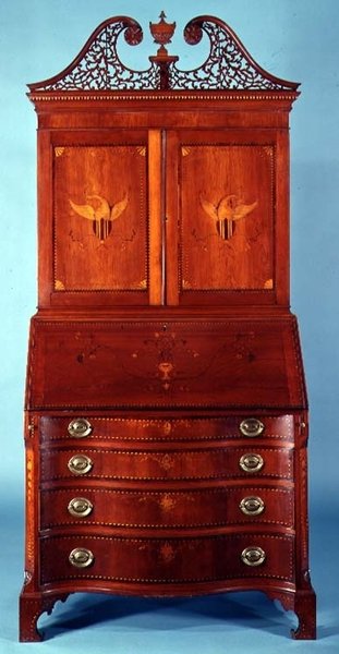 Scrivania e libreria, legno di ciliegio intarsiato con mogano e legni chiari e scuri, Connecticut o Rhode Island, 1790-1810 da American School